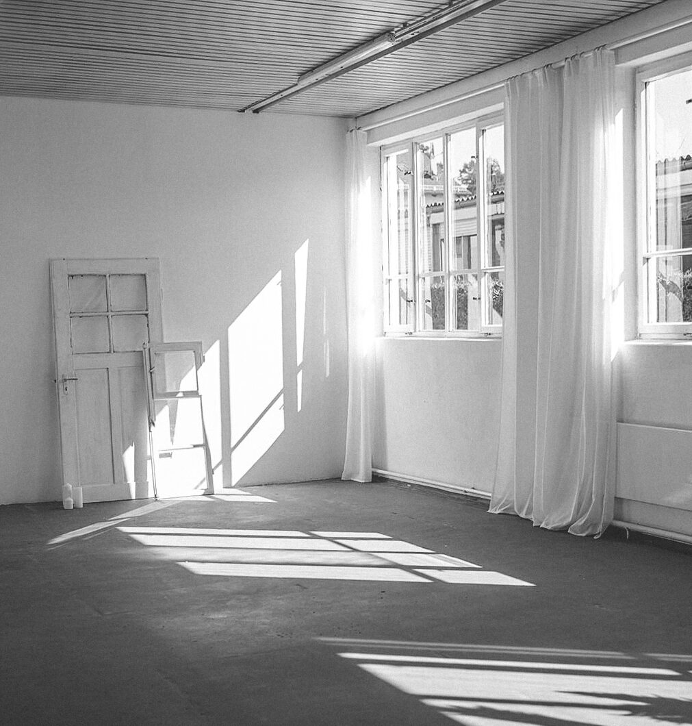 Große Fenster mit Tageslicht